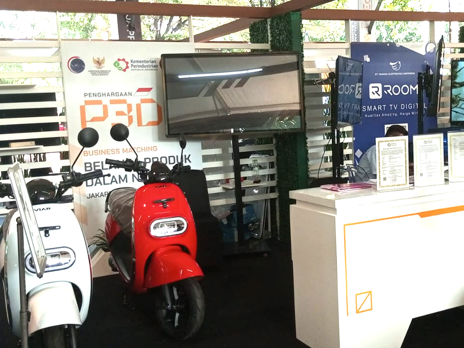 VIAR Motor Indonesia berpartisipasi dalam Pameran Peningkatan Penggunaan Produksi Dalam Negeri yang diselenggarakan oleh Kementerian Perindustrian Indonesia.